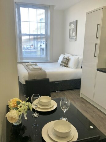 Imagen de la habitación del Hotel Fox House, Studio Apartments. Foto 16