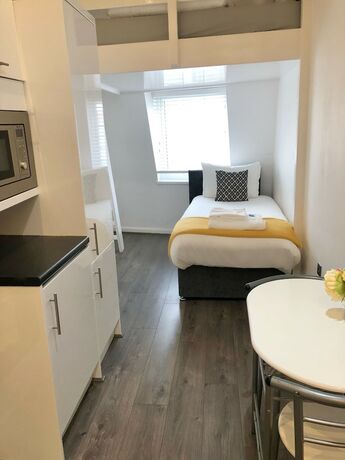 Imagen de la habitación del Hotel Fox House, Studio Apartments. Foto 18