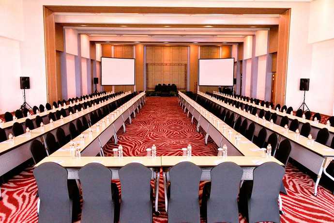 Imagen de los interiores del Hotel Fox Lite Metro Indah Bandung. Foto 11
