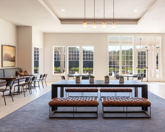 Imagen de los interiores del Hotel Foxhall Resort. Foto 12
