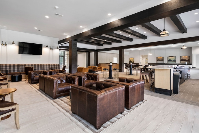 Imagen de los interiores del Hotel Foxhall Resort. Foto 13