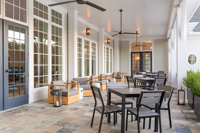 Imagen de los interiores del Hotel Foxhall Resort. Foto 16