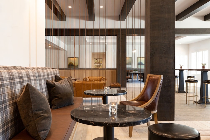 Imagen de los interiores del Hotel Foxhall Resort. Foto 18
