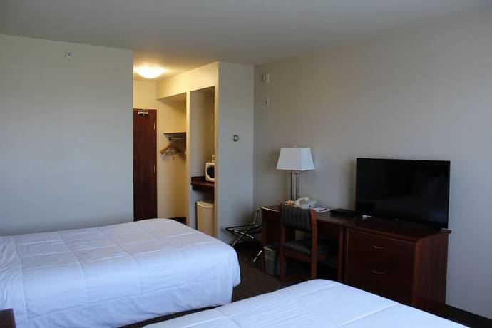 Imagen de la habitación del Hotel Foxwood Inn and Suites, Fox Creek. Foto 10