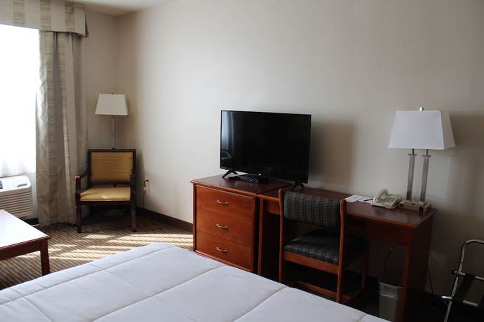 Imagen de la habitación del Hotel Foxwood Inn and Suites, Fox Creek. Foto 14