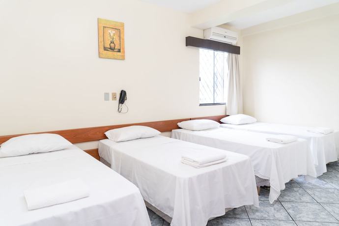 Imagen de la habitación del Hotel Foz Express. Foto 12