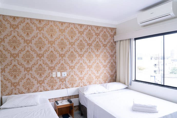 Imagen de la habitación del Hotel Foz Express. Foto 15