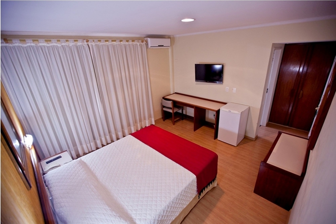 Imagen de la habitación del Hotel Foz Plaza. Foto 5