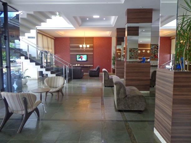 Imagen de los interiores del Hotel Foz Presidente Comfort. Foto 14