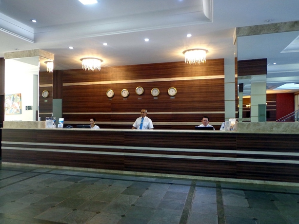 Imagen de los interiores del Hotel Foz Presidente Comfort. Foto 15