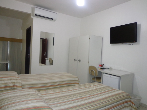 Imagen de la habitación del Hotel Foz Presidente Economic. Foto 6