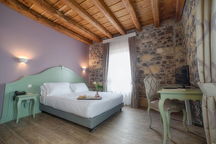 Imagen de la habitación del Hotel Fracanzana. Foto 9