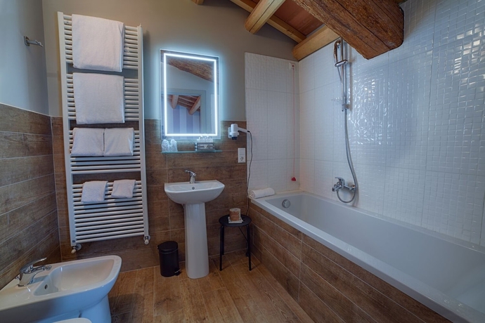 Imagen de la habitación del Hotel Fracanzana. Foto 11