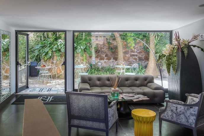 Imagen de los interiores del Hotel Fragrance St. Peter. Foto 19