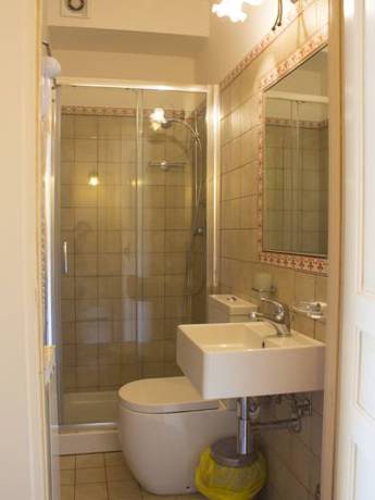 Imagen de la habitación del Hotel Francalanza City Rooms. Foto 8