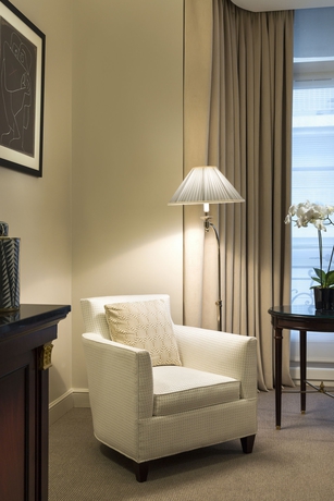 Imagen de la habitación del Hotel Fran&ccedil;ois 1er, Arco del Triunfo-El&iacute;seo. Foto 7