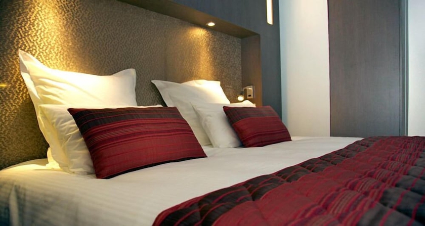 Imagen de la habitación del Hotel François Premier Cognac Centre. Foto 14