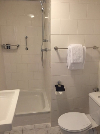 Imagen de la habitación del Hotel France. Foto 7