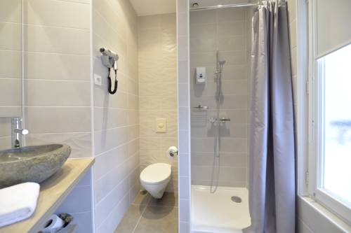 Imagen de la habitación del Hotel France, NIORT. Foto 9