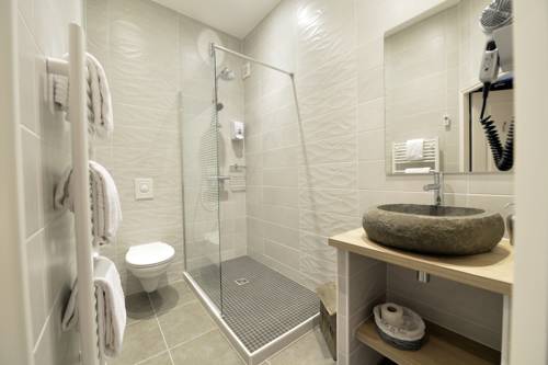 Imagen de la habitación del Hotel France, NIORT. Foto 14