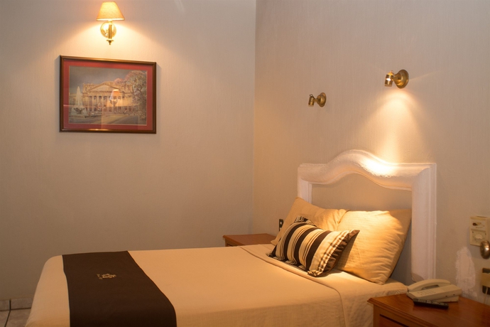 Imagen de la habitación del Hotel Frances. Foto 6