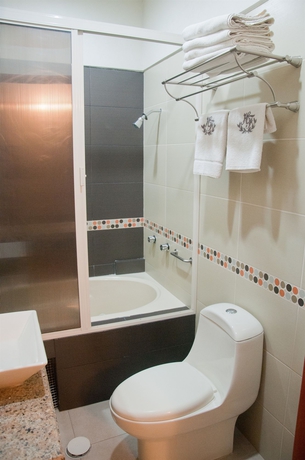 Imagen de la habitación del Hotel Frances. Foto 9