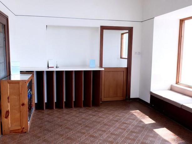 Imagen de los interiores del Hotel Frances Hotel. Foto 4