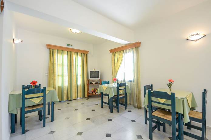 Imagen de los interiores del Hotel Francesca. Foto 19