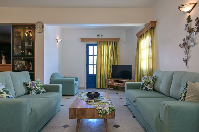 Imagen de los interiores del Hotel Francesca. Foto 20