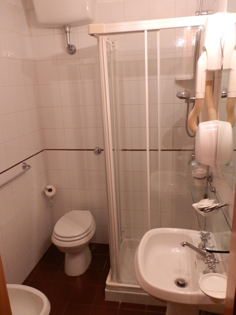 Imagen de la habitación del Hotel Francesco, Pisa. Foto 3