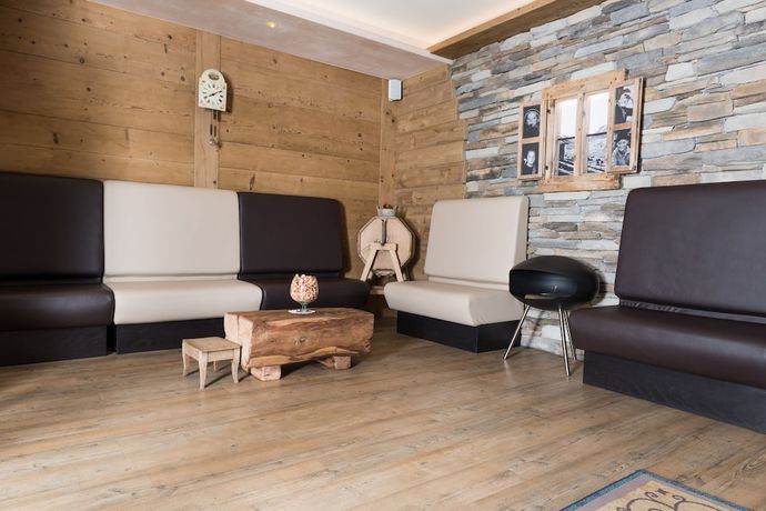 Imagen de los interiores del Hotel Francesin. Foto 19