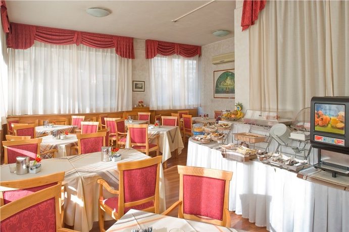 Imagen del bar/restaurante del Hotel Franchi. Foto 5