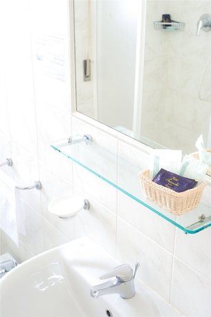 Imagen de la habitación del Hotel Franchi. Foto 12