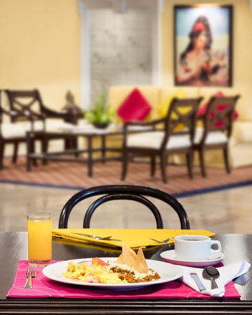 Imagen del bar/restaurante del Hotel Francia Aguascalientes. Foto 5