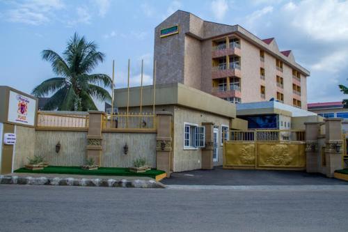 Imagen general del Hotel Francinesplace. Foto 4