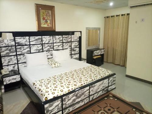 Imagen de la habitación del Hotel Francinesplace. Foto 19