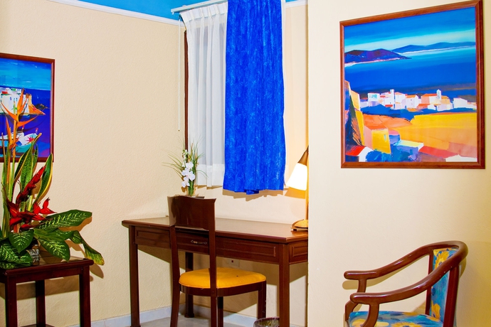 Imagen de los interiores del Hotel Francis Drake. Foto 9