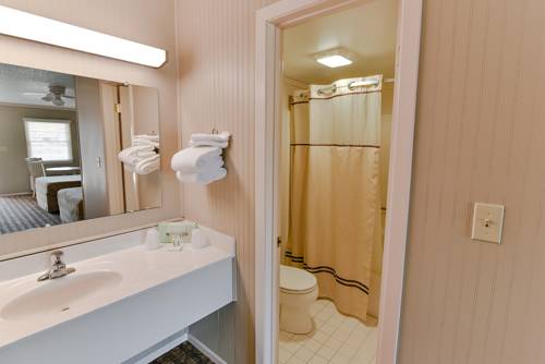 Imagen de la habitación del Hotel Francis Scott Key Family Resort. Foto 4