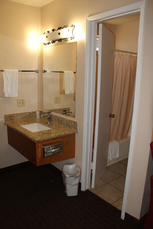 Imagen de la habitación del Hotel Franciscan Inn. Foto 6