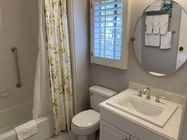 Imagen de la habitación del Hotel Franciscan Inn and Suites. Foto 4