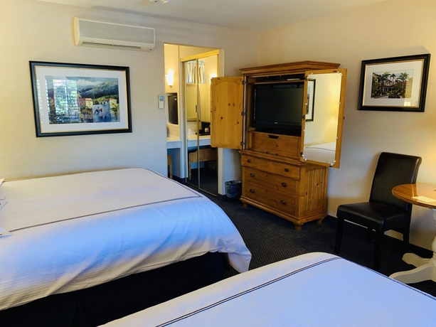 Imagen de la habitación del Hotel Franciscan Inn and Suites. Foto 9