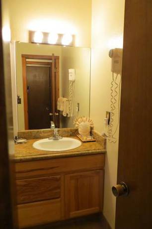 Imagen de la habitación del Hotel Franciscan Lakeside Lodge. Foto 7