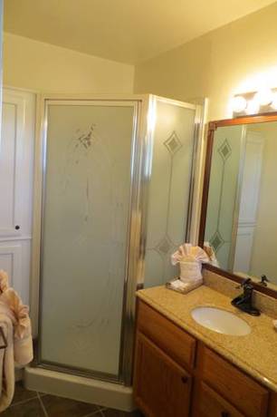 Imagen de la habitación del Hotel Franciscan Lakeside Lodge. Foto 16