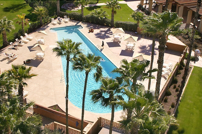 Imagen de la piscina del Hotel Francisco Grande and Golf Resort. Foto 19