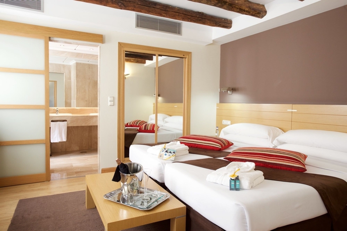 Imagen de la habitación del Hotel Francisco I. Foto 2