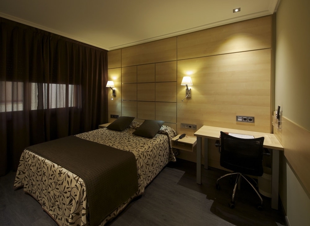 Imagen de la habitación del Hotel Francisco Ii, Ourense. Foto 5