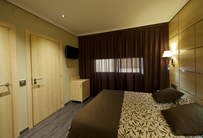 Imagen de la habitación del Hotel Francisco Ii, Ourense. Foto 6