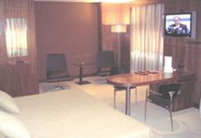 Imagen de la habitación del Hotel Francisco Ii, Ourense. Foto 12