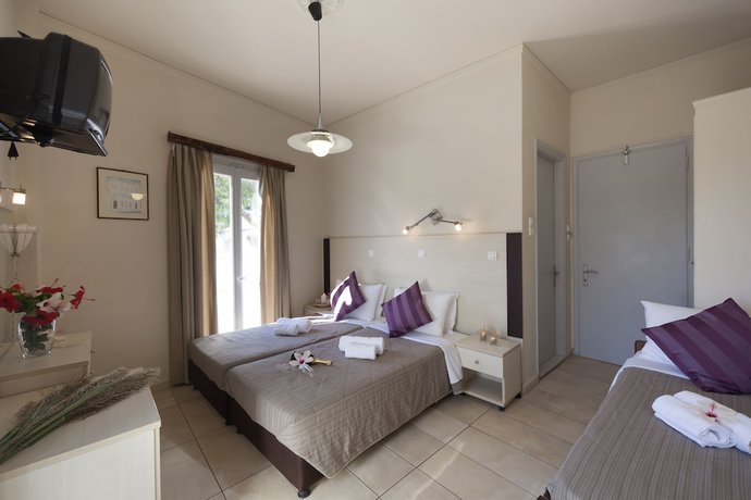 Imagen de la habitación del Hotel Francoise. Foto 6