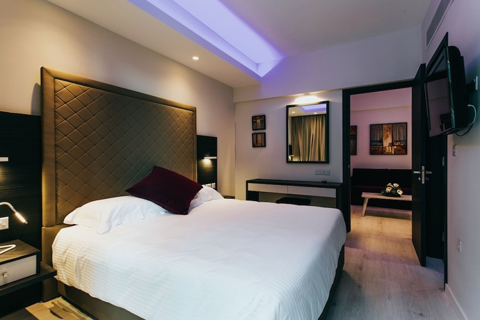 Imagen de la habitación del Hotel Frangiorgio. Foto 9